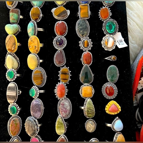 Colorful Statement Rings in Bold Designs - Picture 4 of 10